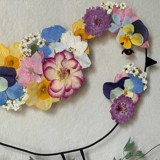 Flower-shaped spoon